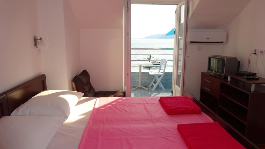 Apartments Odesa Herceg Novi Exterior photo